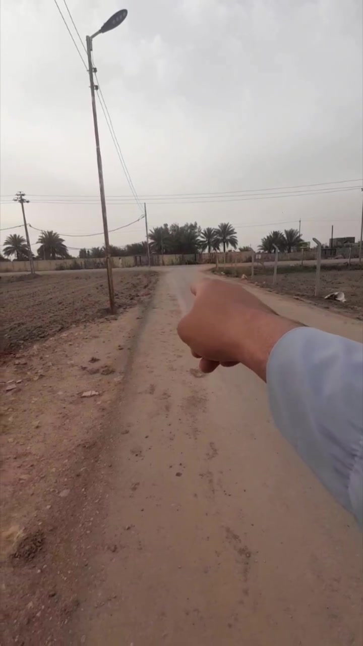 قطعة للبيع مساحة ٢٠٠ م طابو زراعي 
واجهة ١٠ م 
الموقع طريق البزل الجديد  ثاني قطعة عن الشارع العام 
*********** 
للأستفسار اكثر مراجعة مكتب الورد قرب فلكة الساعة مجاور مكتب الجزيرة
