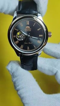 اورينت اوتوماتيك • قطر ٤٠مم • سوار جلد