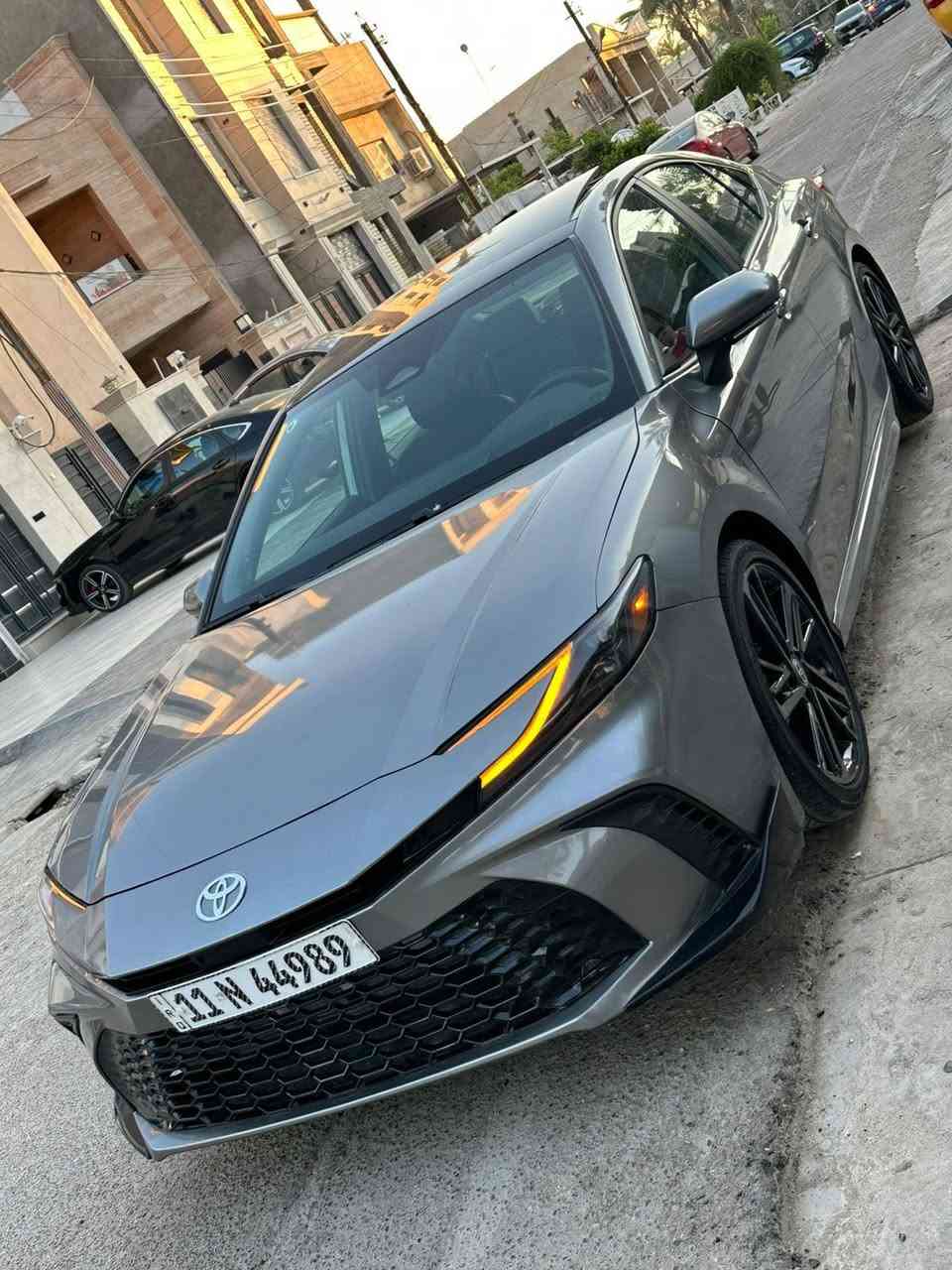 تويوتا كامري هايبرد موديل 2025 الشكل الجديد
عداد 9 الف ميل فقط قابل للزيادة
اللون الخارجي جكليتي
 الصنف : XSE
وارد امريكي بطارية ليثيوم 
سقف بانورامي متحرك
بطارية ليثيوم
داتا شو
شاشة كبيرة Apple CarPlay & android auto
كاميرا خلفية متعددة الابعاد
• كراسي جلد كهرباء تبريد 
تدفئة كراسي
تدفئة استيرنج 
رادار امامي
مانع تصادم PCS  
مساد تحديد المسار —— LDA
‏BSM —— نظام النقطة العمياء
‏PDA —— مساعد القيادة التفاعلي
‏RCTA —— رادارات خلفية
‏SEA —— نظام الخروج الآمن 
‏RSA —— قراءة لوحات الطريق
مثبت سرعه تفاعلي —— ACM
‏AUTO PILOT —— سائق ذاتي 
مانع انغلاق العجلات —— ABS
‏TCS —— مانع الانزلاق 
بصمة أبواب + دخول ذكي
شاحن وايرلس
هندبريك كهرباء
نظام صوتي مميز
حساسات ضغط الهواء في الإطارات
حساسات دخول الإنفاق
ايرباك ستيرنك فقط
صور الحادث⬇️👍
لمزيد من المعلومات الرجاء الاتصال على***********
***********☎️
