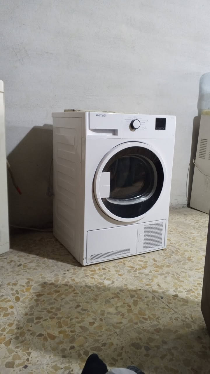 منشفه ملابس كهربائية  نضيف شغاله  سعر 70ببها مجال 
***********
