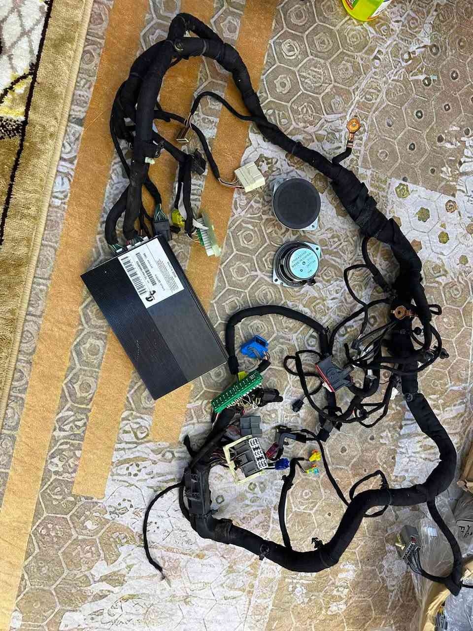 السلام عليكم قبق محرك 6400 يرهم ع5700موشمات دفيوزر ستخدام سبوع بس اسود لامع ام بي فاير / ضيفيرة دشبول مال فول مواصفات حتى رادار ومري خلاب نقطه عمياء ام بي فاير كبس سماعات الباين سعر مناسب مكاني بصرة  ***********
