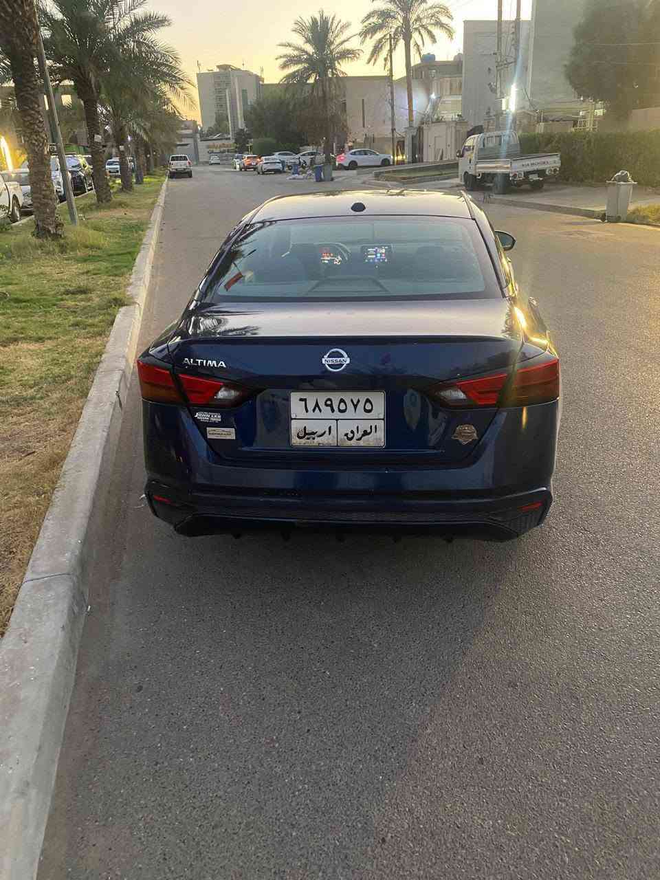 السياره نيسان التما  مديل 2019 
مكينه 2.5 
كير cvt 
رقم اربيل سنويه باسمي 
السياره وارد امريكي
حادث امريكا جاملغ امامي عكس السايق
و حادثها  بلعراق جاملغ يمنه خلفي و البيبان كل وحده بيها شبر ابيع صفحه صبغ بدون دواخل ايرباكات كلها سليمه ماعده الستيرن
السياره نصبتها كلش حلوه
السياره ماشيه 134500km 
مواصفاتها s 
تجي راداد امامي توقف ذاتي 
كامره خلفيه 
منافد شحن تايبسي 
ابل كار بلي و اندرويد اوتو 
تحكمات ستيرن كامله
كروز سرعه 
شاشه اعطال 
حساس تايرات
السياره صدرها جديد و عليها تاريات جديده 
رقم شاصيها 1N4BL4BV7KC230111
السياره رايدها بشده و عشره(110$) و بيها مجال
للاستفسار:***********
