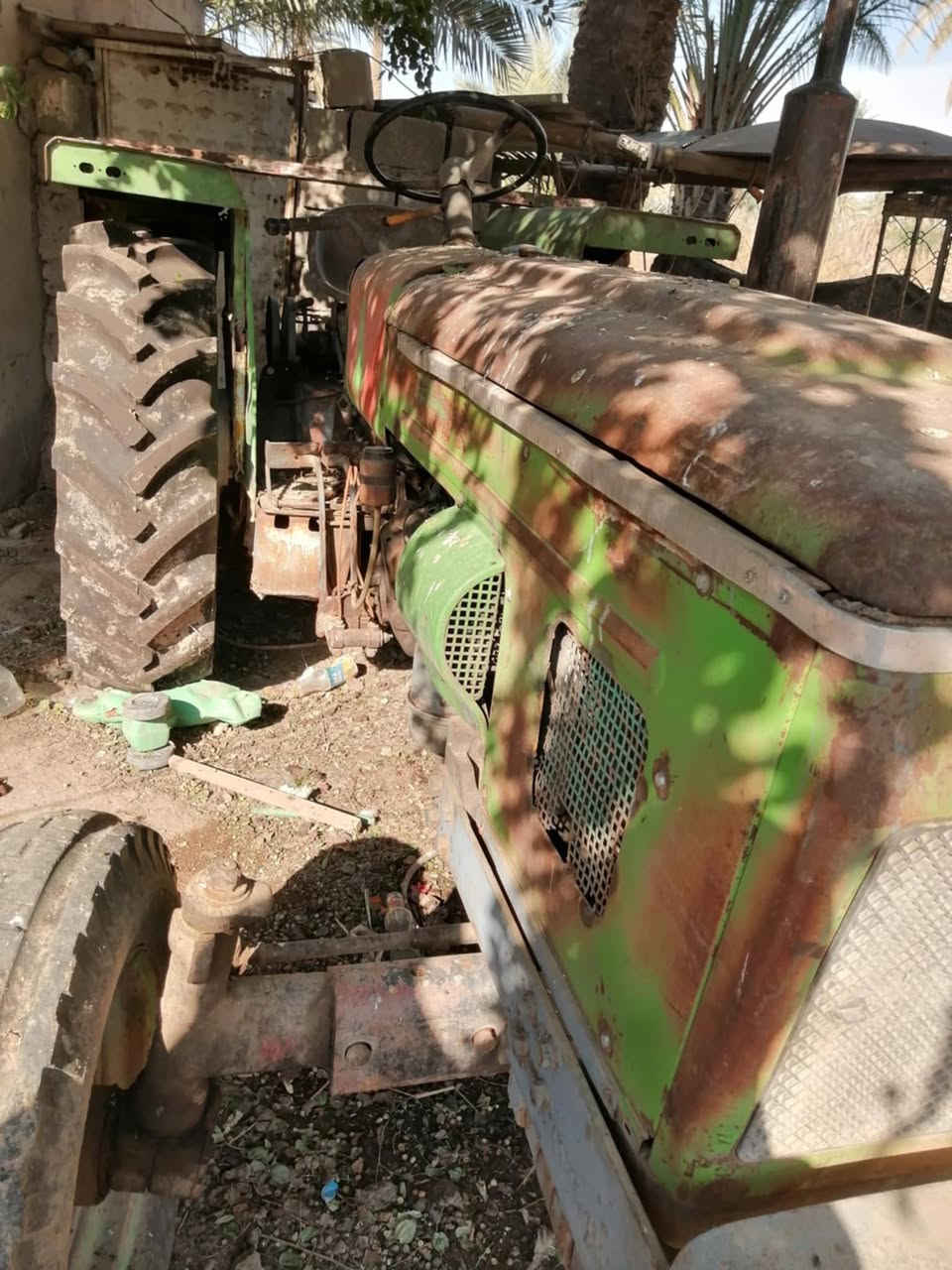 سلام عليكم مكينه عنتر البيع نضيفه جدان السعر تصل عليه الرقم ***********
