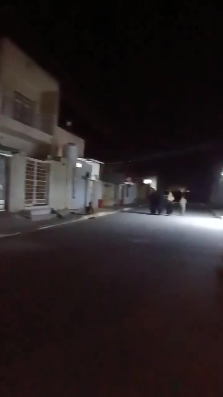 ✅ بيت طابو زراعي سند(25) مساحة (150) متر
✅ نزال 20*7.5 واجهة 
✅ مكان البيت سيد جميل عل شارع قرب الصورة
 ✅ السعر مناسب (للإستفسار 👈 ***********) 

F
