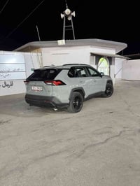 راف4 XLE • ٢٠٢١ • دفع رباعي