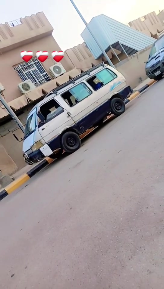 للبيع بستا93 بلاديه 
مكينه تنقص كهربايات شغاله العنوان واسط الصويره 
السعر 16 سنويه ساقطه 2024 رقم احمر صدامي سنويه عظم عاج الشراي يتصل ***********
