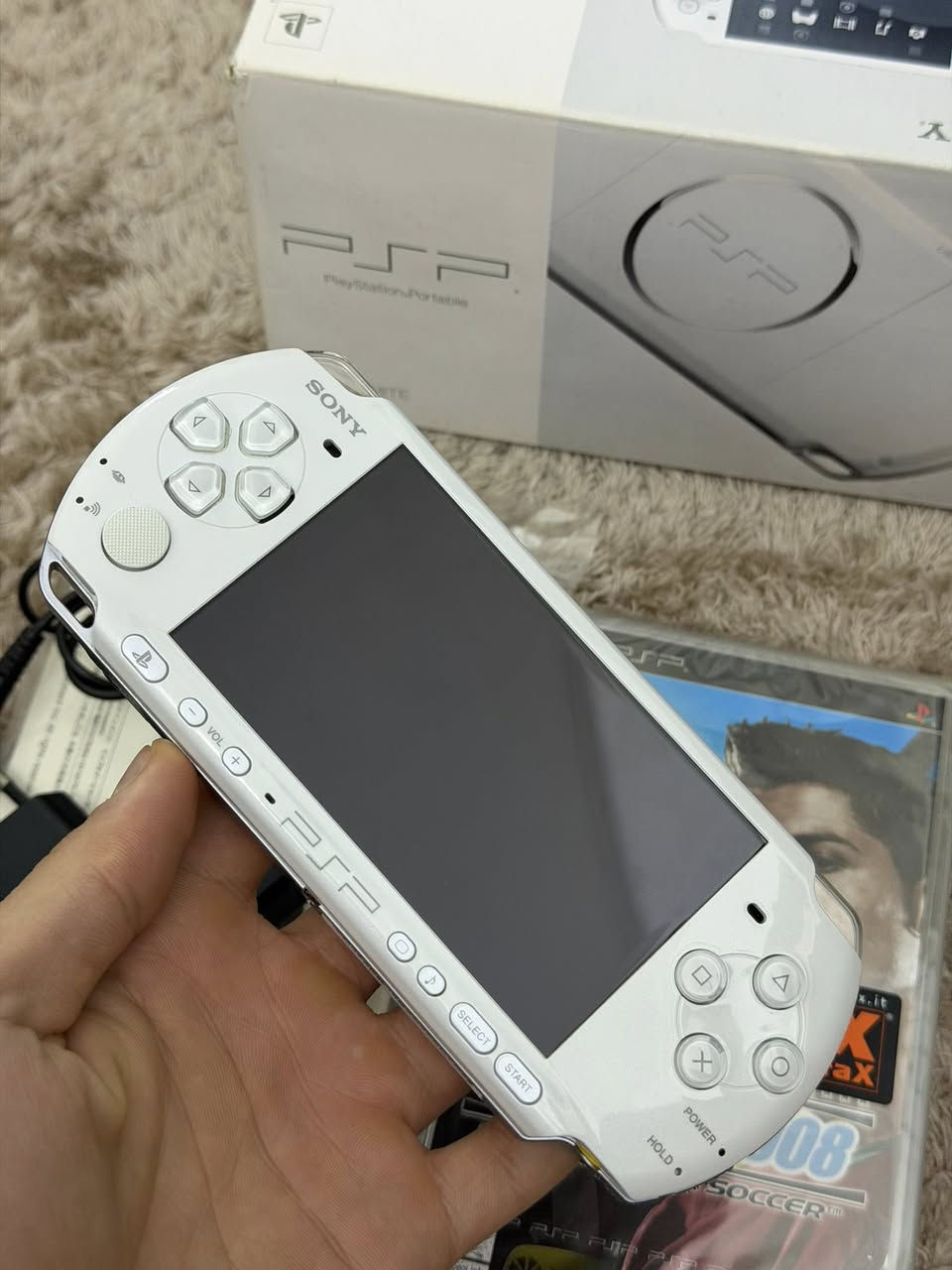 سلام عليكم psp موديل 3000
نضيف مهكر وكامل بس الكارتون مو مطابق ويه لعبة جديدة سعر 150 ويه التوصيل


**إذا كنت صاحب هذا الإعلان وتريد حذفه لأي سبب، رجاءا أرسل رسالة إلى الدعم الفني**