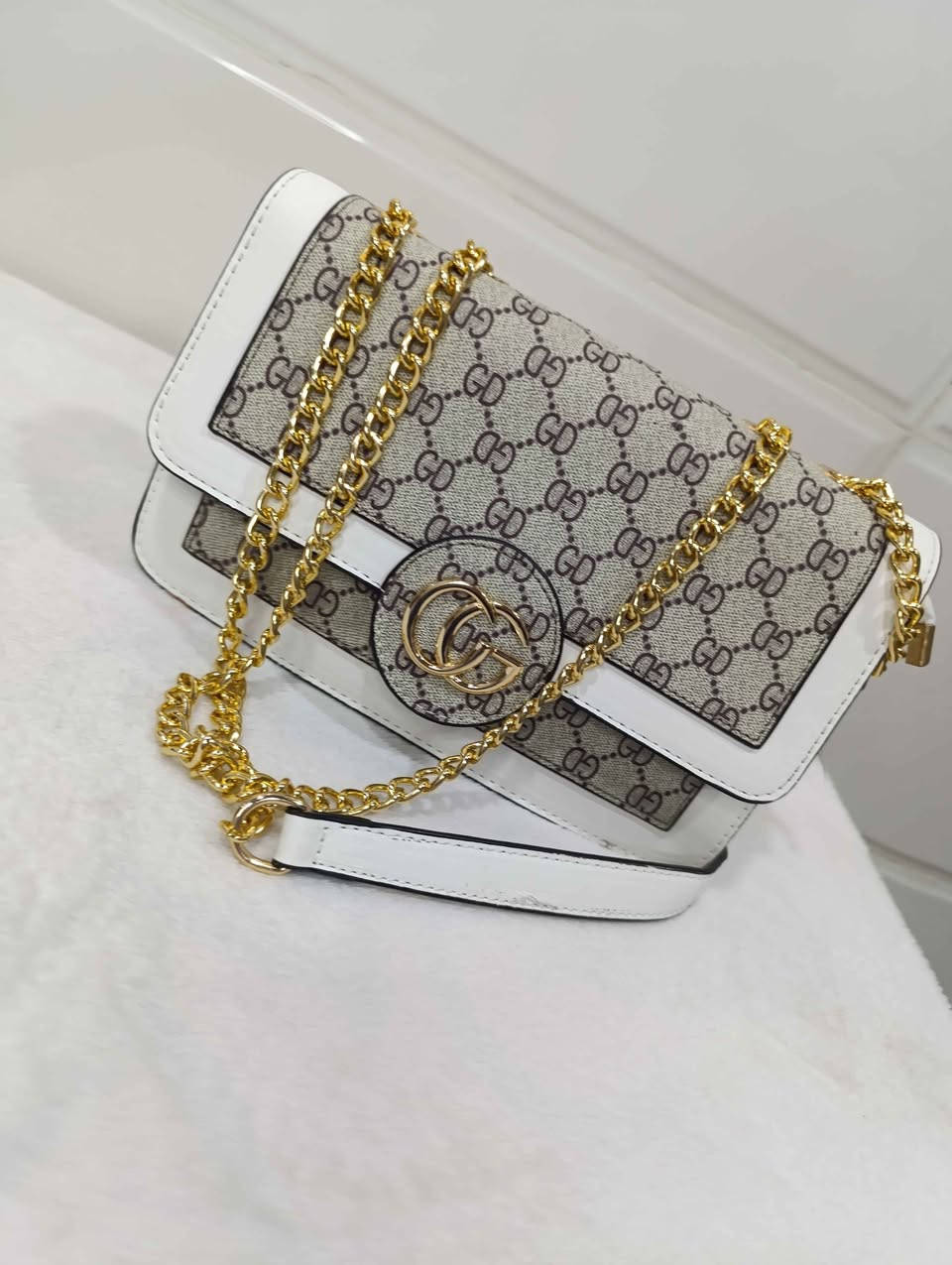 حقائب نسائيه يدد قطع تجننن كوالتي عالي جدا توصيل جميع محافظات العراق 3 الاف فقطط الرمادي, الأنبار


**إذا كنت صاحب هذا الإعلان وتريد حذفه لأي سبب، رجاءا أرسل رسالة إلى الدعم الفني**