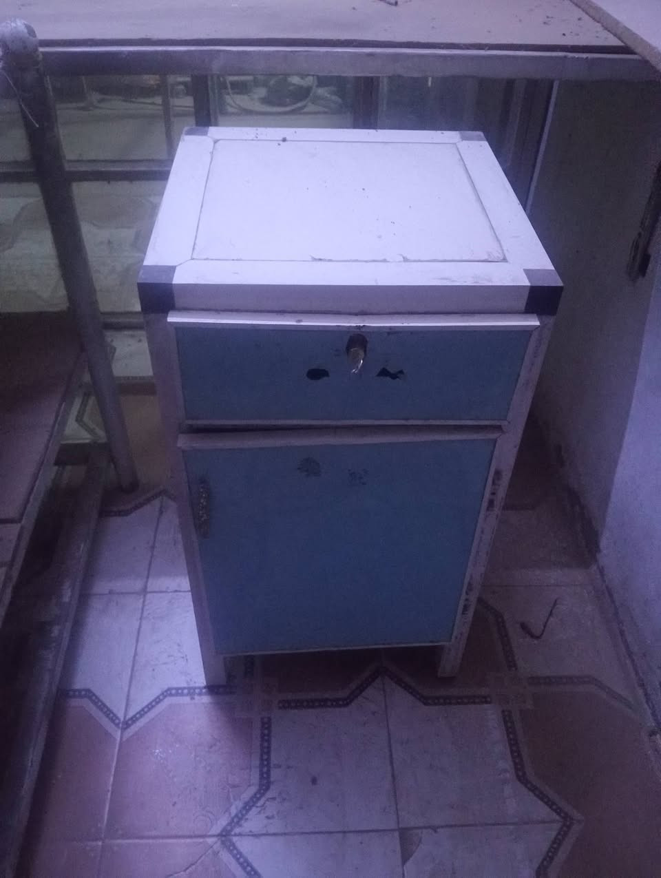 غراض للبيع بابل قرب شريفه بنت الحسن ***********
