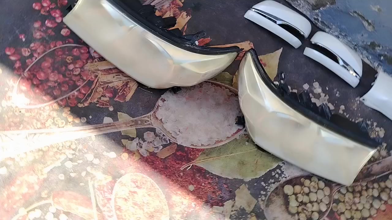 غراض لاندكروز للبيع مال مديل ١١
***********
