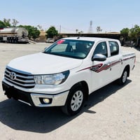 هايلوكس • ٢٠٢٢ • نظيفه