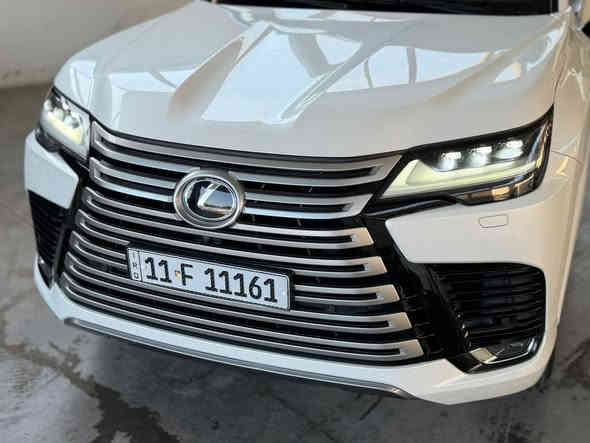 Lexus 2022 🎌 platineum 
لكزس 2022 🎌بلاتينيوم 
فول ١/١ 
تغليف كامل المركبة ppf 
عداد المسافة المقطوعة 40000 K/M 

📍بغداد شركة ابو ظبي چكوك قرب بوابة الكاظمية 

0771 811 1145

0781 844 4044 📞
