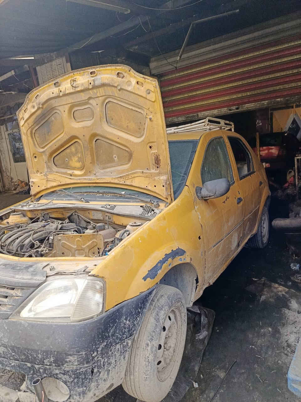 السلام عليكم اخوان سياره رينو لوكان تكسي موديل 2010 تصقيط  تفصيخ ادوات اي واحد يحتاج غراض بل خدمه العنوان بغداد الوزيريه قرب سفارة التركيا اي استفسار خاص او الاتصال على الرقم ‏‪***********‬‏ واتساب
(مكينه وكير حاويه على شغل )
