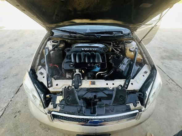 السلام عليكم عدي امبالا 2012 lt مكينة 3600 طك كارتو هي والكير جاهزة للاخير تبريد وتدفئة كاملة للاخير باسمي اريد مراوس جيب لبرتي حادثها جاملغ وبنيد عكس السايق سنوية 26 باسمي 
***********
