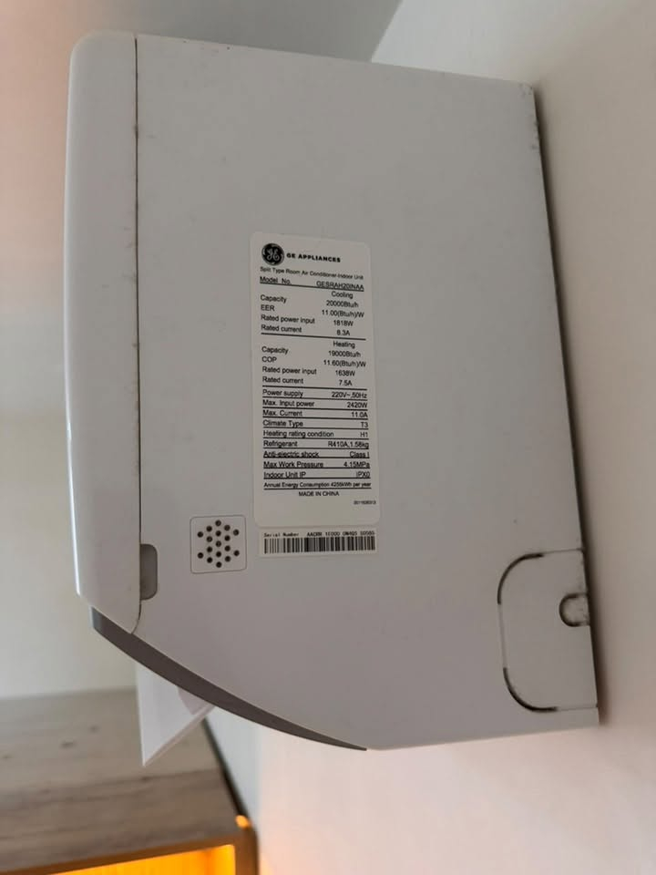 ❄️ للبيع سبلت GE Appliances أمريكي 20000 BTU ❄️
* سعة 20000 BTU (حوالي 1.7 طن)

* تبريد وتدفئة

* تصنيف T3 مناسب لأجواء العراق الحارة

* غاز R410A

* ريموت أصلي مع جميع الوظائف

✅ عمر الجهاز 3 أشهر ونص فقط

✅ بحالة ممتازة وشغال بكفاءة عالية

✅ كامل مع الوحدة الداخلية والخارجية والملحقات

✅السبلت تحت الضمان المعروف ١٠ سنوات للضاغط و٣ سنوات لباقي القطع .

💰 السعر:500 الف

📍 الموقع: النجف

للاستفسار على الرقم ***********
