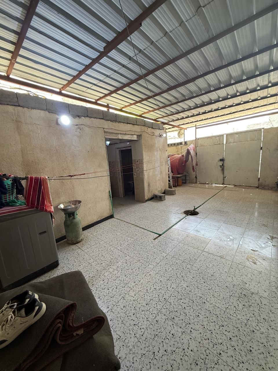 🏡 للبيع — دار وقف سني 🏡

📍 الموقع:

البصرة / ابو الخصيب

شارع سيد حامد — قرب معمل بلوك الشيخ

📐 المساحة: 180 متر

🏠 تفاصيل الدار:

▪️ 4 غرف

▪️ هول

▪️ ديوانية خارجية

▪️ حمامات خارجية

▪️ موقع مرتب وهادئ

💰 السعر: 45 مليون قابل للتفاوض

📞 للاستفسار:***********
