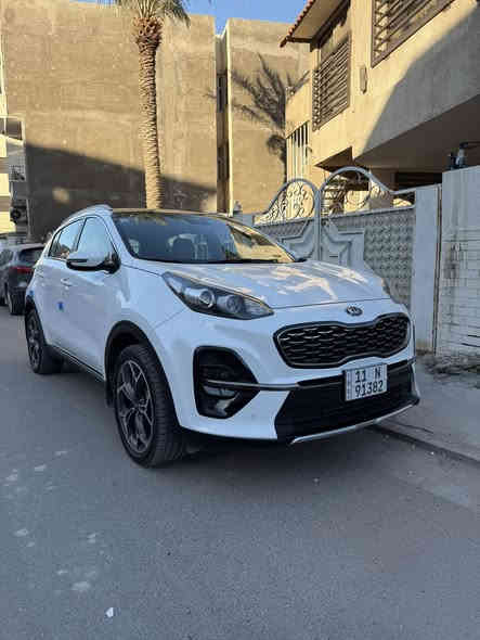 السلام عليكم
كيا سبورتج خليجي جيتي لاين موديل٢٠٢٠ 
الشركة الدولية ماشية 71الف كيلو حقيقي
فول مواصفات ١/١ معروفة 
محرك ٢٠٠٠ دوش 
رقم بغداد جديد وهزه جديده تحويل ثاني يوم 
السياره بيه باب خلف سايق صبغ  وكم مكان بارد 
بانوراما.بصمة دخول وتشغيل.سايد بريك بصمة.مانع منحدرات.شاشة كبيرة.اريل نفكيشن.شاحن واير ليس .تشغيل عن بعد شفتات سرعة.اوتو هولد.جنطة كهرباء.كشنات جلد بلادي و كهرباء.داخل لونين حمصي واسود.حساس امامي وخلفي.خمسه ويل كب .قطعتين تبريد بيانو.كامرة خلفيه.تحكم ستيرن.شاشه قرائه الاعطال 3 انضمة قيادة …
سيارة جاهزة من كل النواحي صدر تايرات
السعر 208  وبيه مجال بسيط
مكانه بغداد المنصور
***********
