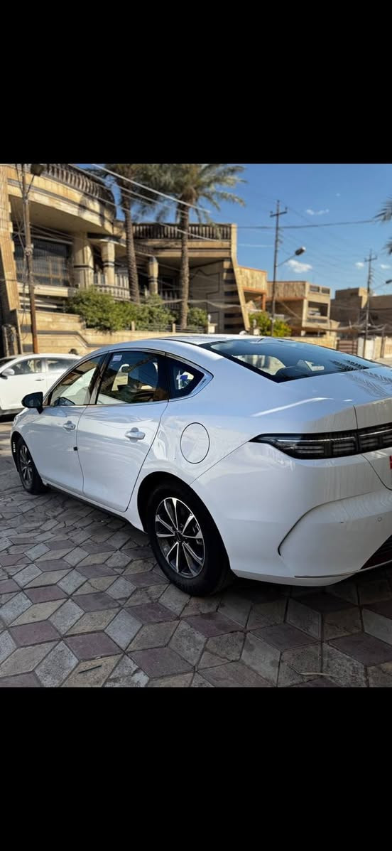 للبيع BYD دستروير 2025 السياره على ايدي وحده من الشركه مكفوله من الصبغ والتبديل  بيهه طخات بسيطه ومامصلحهن ناسيه 45 ألف الكلي باسمي السياره معروضة ب17. و900 وبيهه مجال للشراي  ***********
***********
