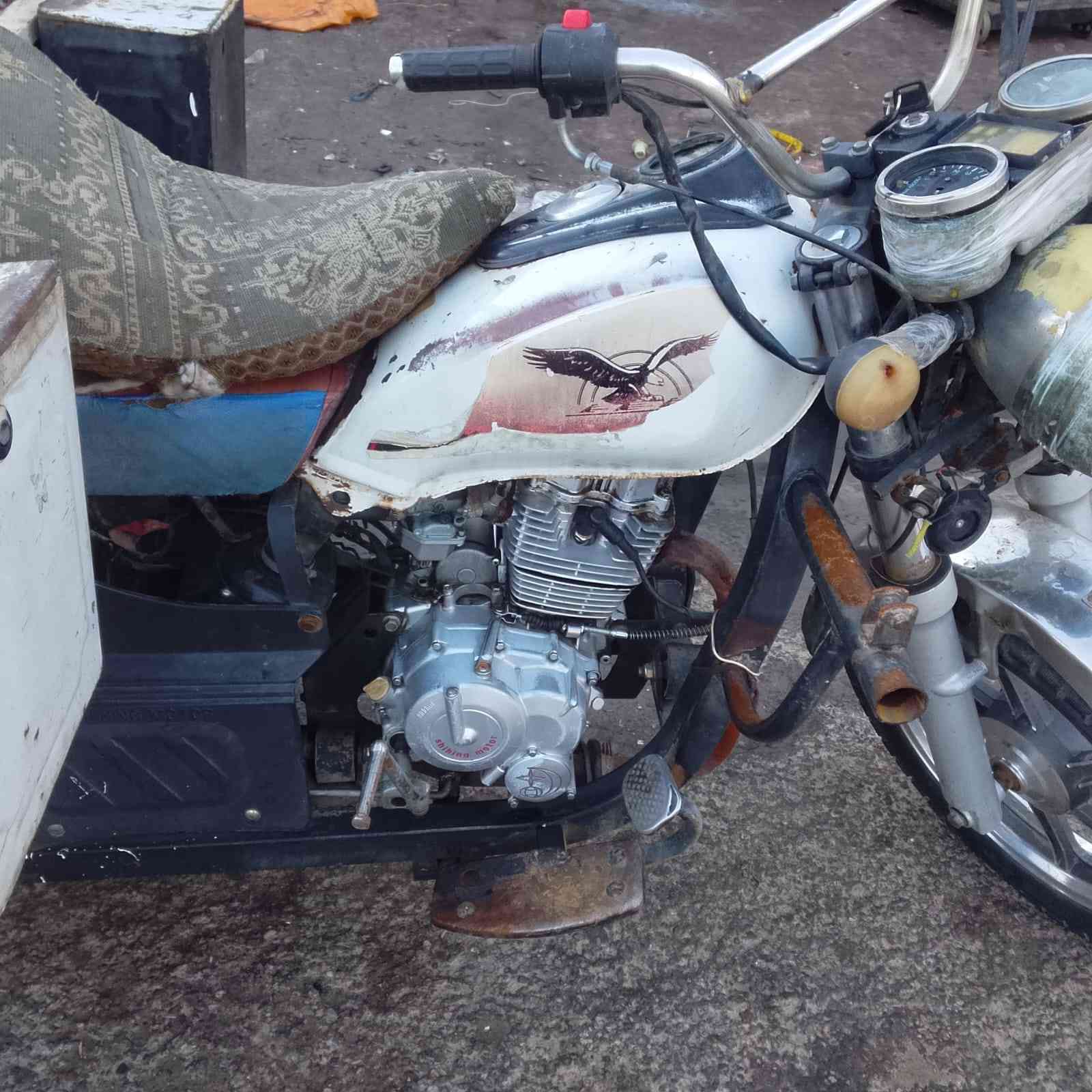 السلام عليكم شباب ستوته للبيع موديل 16 كهربائيات شغاله السعر خاص رقم ***********
