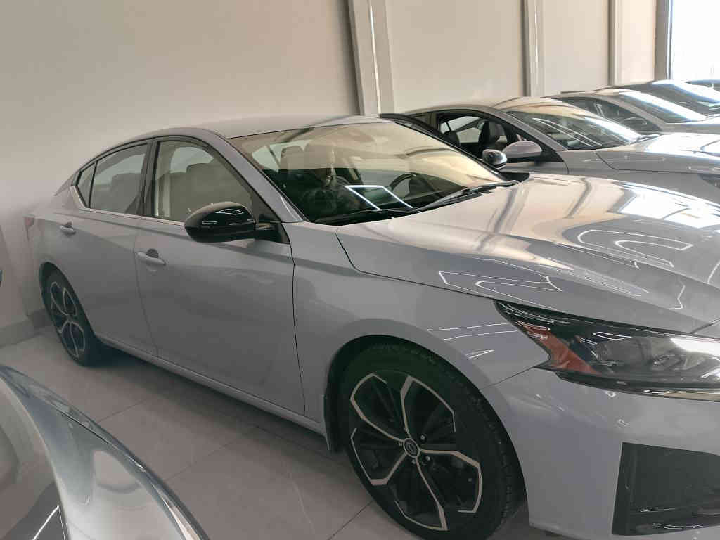 التیما ٢٠٢٣
لون ممیز
مواصفات SR
جاملغ جه نفر صبغ
ایرباك ستیرن سستم
ماشیة ٧٧ الف کیلو 
السعر ١٧٨ و مجال 
*********** سميل, دهوك
