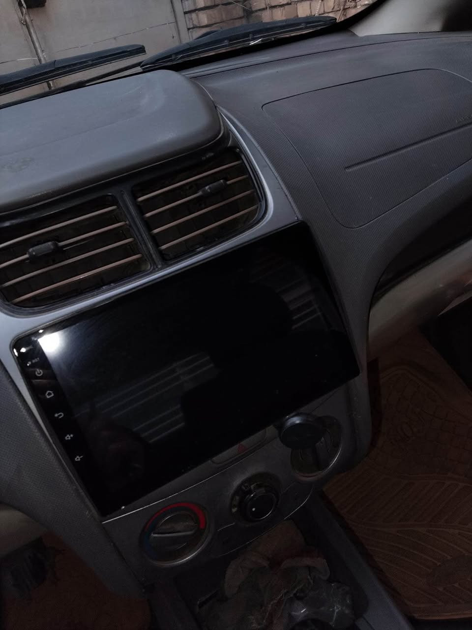 سياره شوفر ليت سايل 
موديل ١٢ السنويه لسنه ٢٠٢٧ محرك زنجيل المرغوب تدفئة وتبريد شغال بنيد مبدل 
النواقص الگير نمره الخامسه مرات تفلت 
السعر ٥٠ وبيها مجال 
زعفرانيه *********** بغداد, العراق
