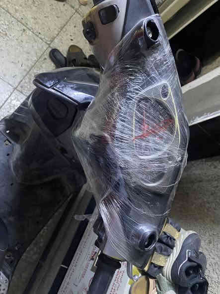 السلام عليكم ورحمه الله دراجه سكنس نثيه للبيع الدراجه تاخذهة طافيه ولفات معلكه اما كفرات بلاد وكهربائيات شغاله سلف شغال كيلومتر شغال دراجه حلوه بس نقصهة فتح كور ترجع بلاد عارضهة ب٣٥٠ وبيهة  مجال للشراي العنوان بغداد المشتل ***********
