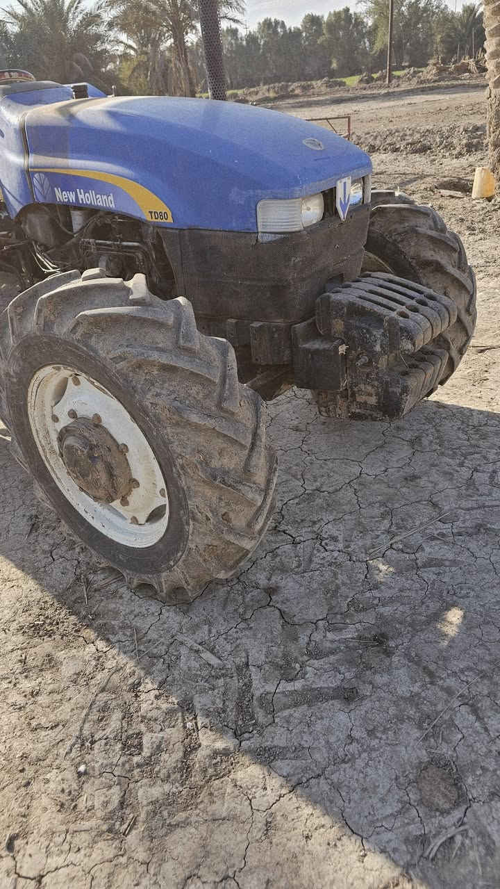 نيوهولند ٨٠ كفاله عامه بس محرك مجفت درجة أولى الباقي كله شركه جاهزه من كلشي تخم تاير كهربايات مكينه ماتذب عليه ربع   كتاب شركه السعر ١٨ مليون المكان ديونيه الاستفسار الاتصال ***********
