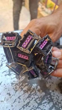 الأهرام • كهربائيات السيارة • الموصل