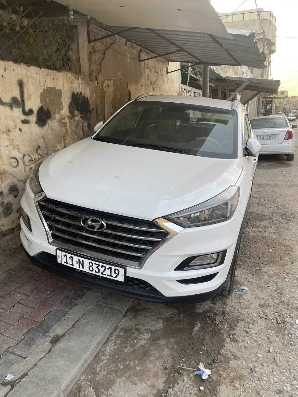 سلام عليكم توسان ٢٠٢٠  سيارة جديدة وجاهزة حيل مكينه كير حدايدة كفاله عامة حتى الدعامية كفاله من شخط ووجديدة وقبل سبوع سويت غرفتهة ب٤ ورقات ورقم بغداد انكليزي وحرة وبسمي 
السعر ٢١٥
الرقم :***********
