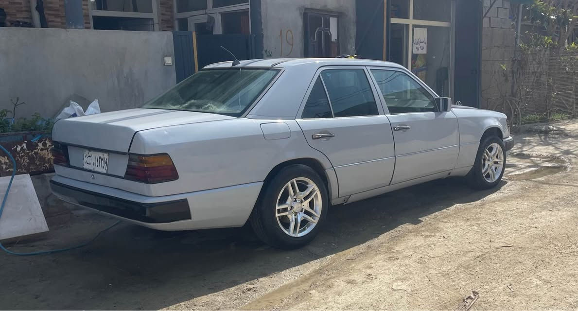 ميرسيدس كوبي e230 1992 مكينة viviti 3000 ئارمو يةوةليات بةشةرت *********** Singapore
