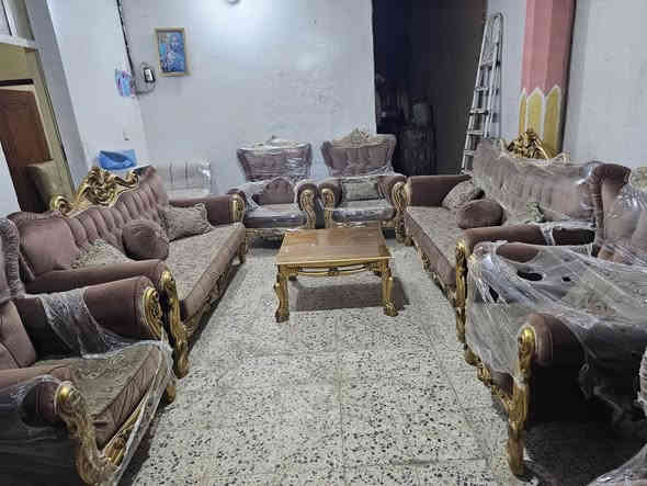 عرض ملكي تركي 😍
التفاصيل :... 
النوع: تركي ملكي🇹🇷

عدد: 10 مقاعد💺

نوع الخشب: زان تركي🪵

نسبة النظافة: 100 بدون اضرار🩼

يوجد توصيل محافظات وداخل بغداد 🚗

العنوان :بغداد الحسينيه قرب مستشفى التركي 🇹🇷

للحجز والاستفسار: *********** 💬
