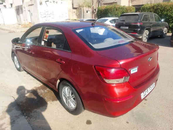 عندي كيا بيجاز ٢٠٢٠ خليجية ماشية ٥٨ الف محرك ١٤٠٠ رقم بغداد الجديد بسمي سيارة جديدة وحلوة مكفولة من الصبغ بيها بارد كد شبر بحافة البنيد فوك اللايت مال سايق فقط كير ومحرك مكفول تبريد مواصفاتها شاشة وكامرة سلايد روف تحكم استيرن وسعر السيارة ١٠٥ ورقات بيها مجال قليل للاتصال ت (***********) او رقم (***********) موجودة السيارة في الاعضمية بغداد
