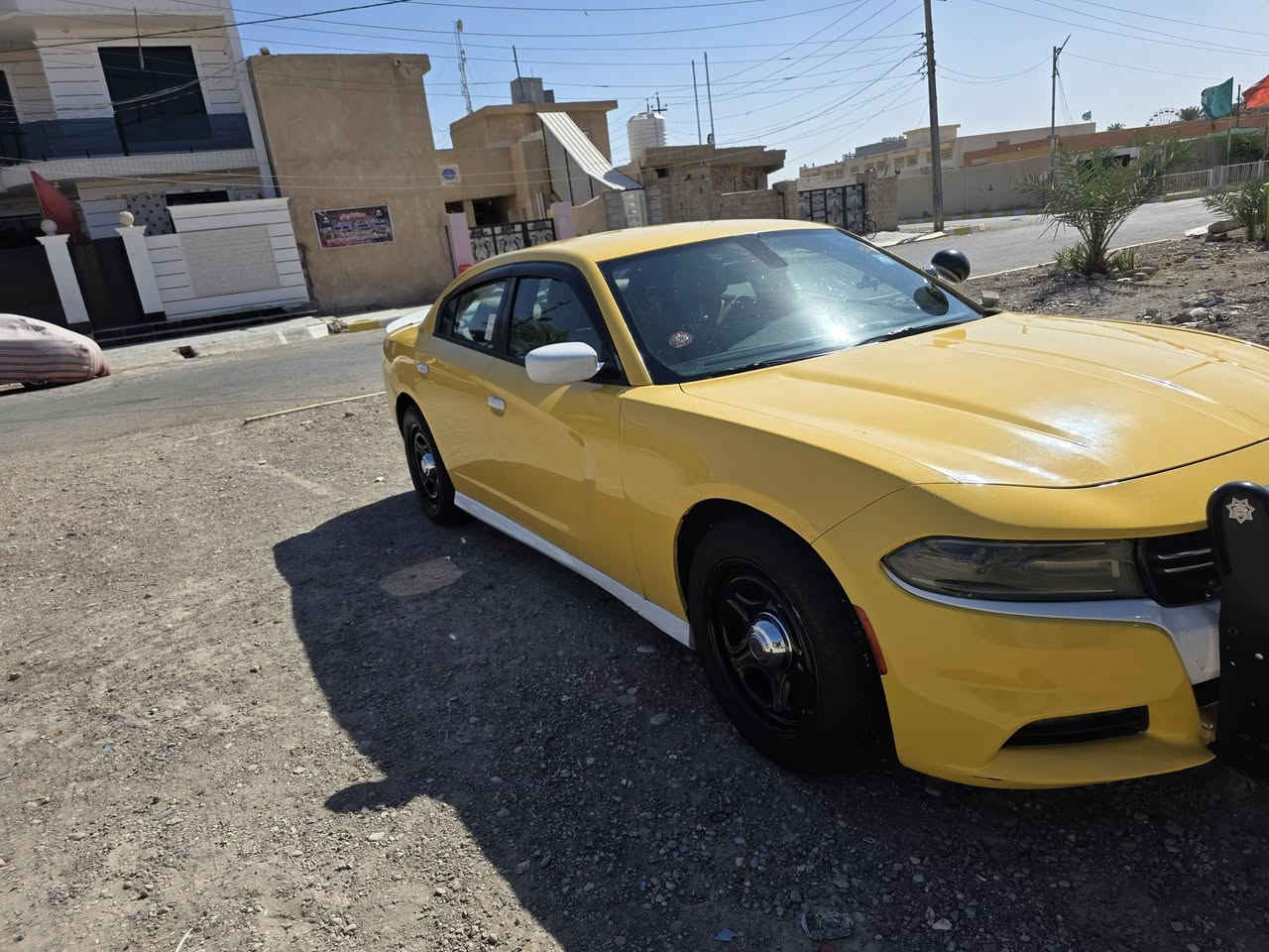 سلام عليكم 
جارجر 2018 اصل بوليسي v8 كير محرك حداده صدر كفاله  اصل فور ويل وملغي منضومه غاز 80لتر سعر ۱۷٥ وبيهه مجال قليل 
***********
