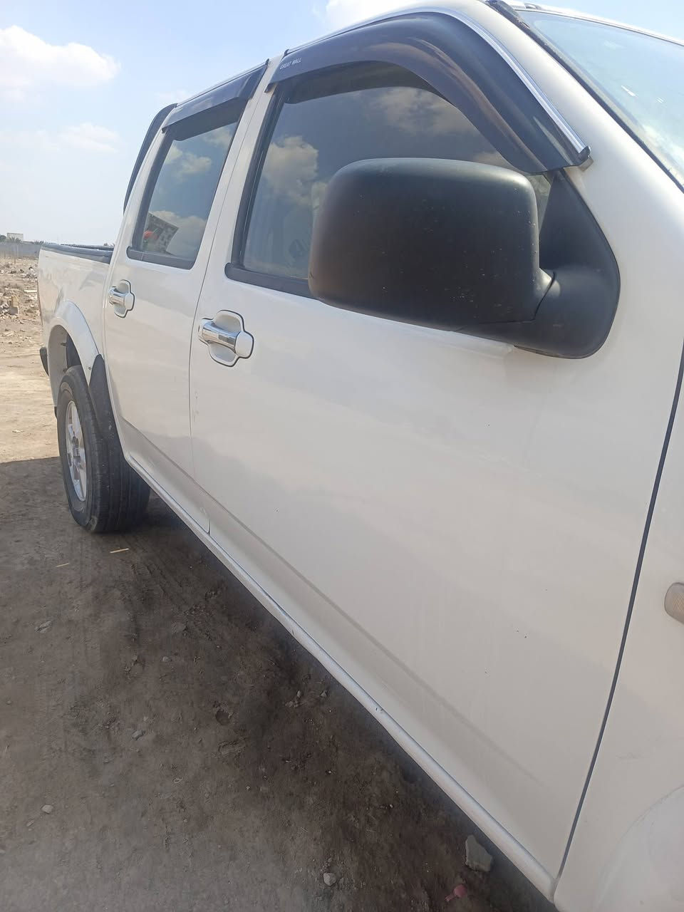 سلام عليكم
سياره بيكم لوف جديده ومتعوب عليها صارلها سنه ونص عندي مكينه كارتون  شرط مثل ساعه ماكو رجفه تخم تاير وكاله كهربائيات فل كامل كله شغال حداديه جديده علمآ سياره مزاد وزارة الداخلية سياره الف متصرف عليها والي عنده مراوس بستاركس اراوس مع الفرق  السعر 55 وبيها مجال لشراي *********** ورجاآ الي مايعرف المزاد لايتصل
