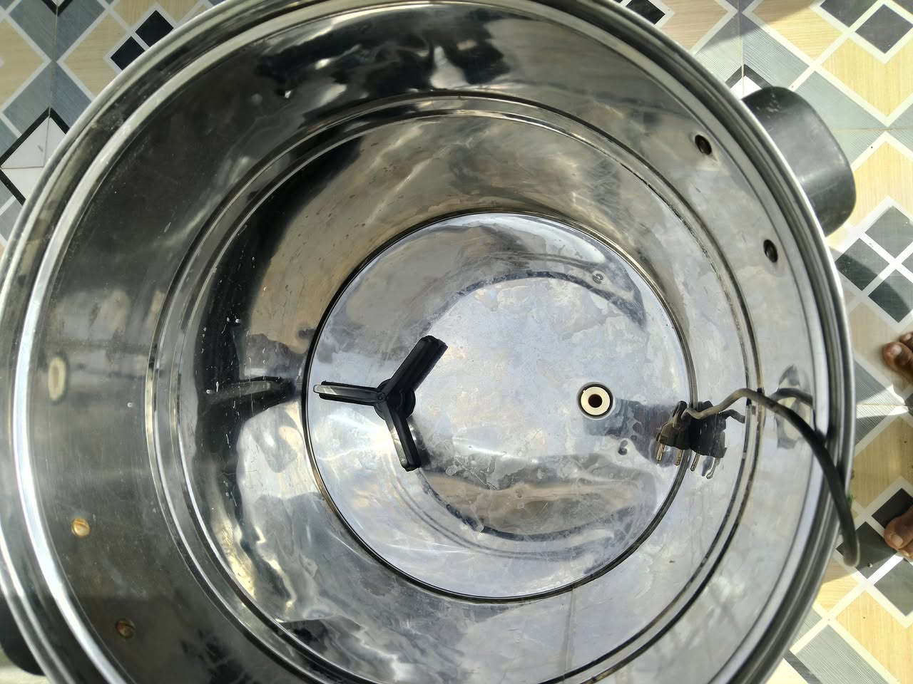 شجوه لبن مستخدمه قليل شرط شغل مكان قرب شركات نفط سعر 75  طوله 75سانتيم تجي وتفحص وتاخذ مراسله خاص او نتصال ***********
