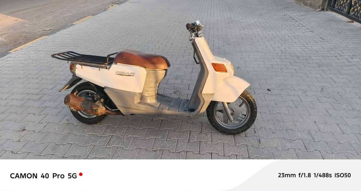دراجه بيكم محور محرك فراشه 140 لاتبخير ولا تنقيص اشاير لايت عالي ناصي سلف هندر بكلايت  كله شغال باتري جديد تأير خلفي جديد كيلو متر شغال جاهزه مكان الحسينيه مال راشديه لسعر 350 رقمي ***********
