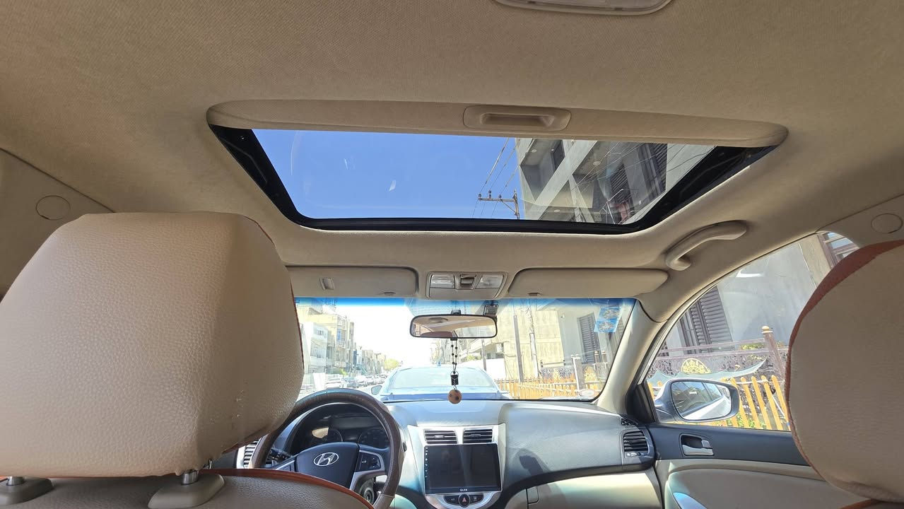 السلام عليكم
هيونداي اكسنت 2018 خليجي فول مواصفات رقم بغداد انكليزي ماشية  80 الف / مكفوله من صبغ فقط جزه بسيط بالجاملغ الايسر باردد

: فتحة سقف / لايت LED / بلوجكتر / اشاير مري / 5 ويل كب / 4 دسك / شاشة / كاميرا خلفية/ داخل جلد بيجي وبرتقالي / تحكم ستيرن / محرك 1600

تخم تايرات جديد وصدر جديد

السعر 126 ورقة

مكاني بغداد/ ابي غريب

للتواصل والاستفسار : ‭***********
