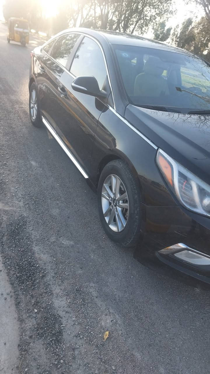 سلام عليكم سوناتا للبيع مديل 17 بيها قطعتين صبغ سعر مناسب 115 وبيها مجال لشراي العنوان بلدروز ***********
