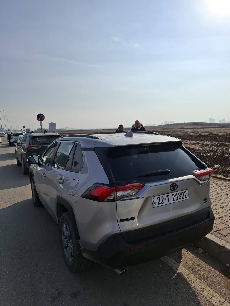 راف فور ٢٠٢٤ وارد امريكي بانزين
فئة / XLE
رقم اربيل
فول مواصفات ماعدا الفتحة و الكشنات الجلد 
ماشية/ 3 الاف يعني زيرو 
حادثها/ طرف جاملغ الخلفي الايمن مع طرف صندوق مصلح راجع بلادي 
علامة تويوتا السودة المرغوبه سيارة جديده زيرو بحالة الوكاله 
السعر /270
للاتصال/***********
