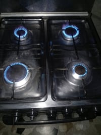 طباخ فريش مصري لبيع نضيف شغال بل شرط كامل السعر 85بي مجال الرقم ٠٧٧٠٢٣...