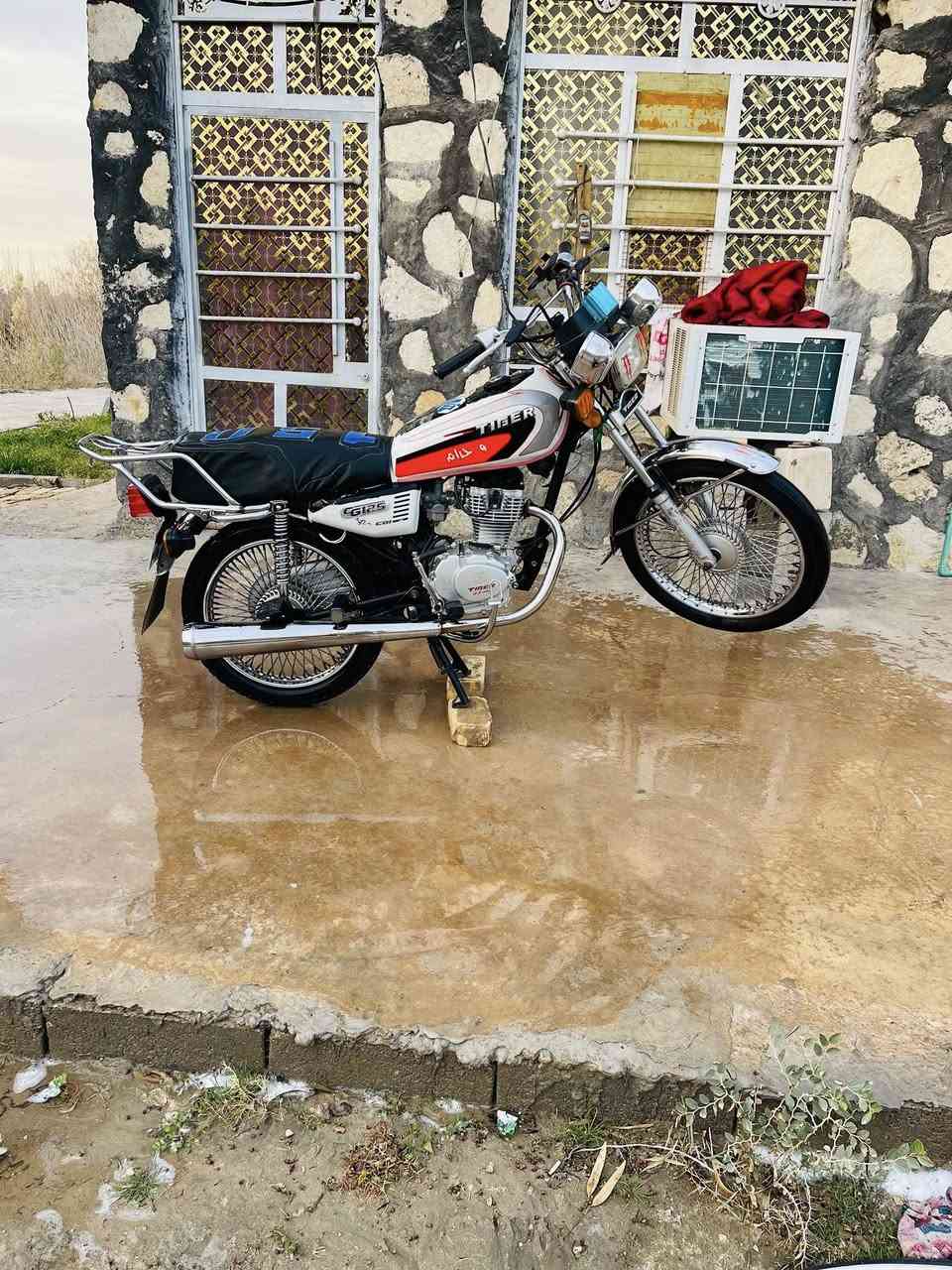 سلام عليكم دراجه تايكر موديل 21دراجه نضيفه وخير من الله اوراق مكينه ما مفتوحه كهربائيات كلهه شغاله مكاني المسيب سعر 575 وبيهه مجال  اتصال ***********
