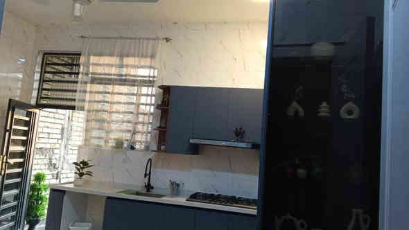 #للبيع_للبيع_للبيع 
••••••••••••
تسلسل(أ/٦١٩)

 🔴🏠#دار_سكن_في_الفلوجة - قرب السكنية  - مجاور توزيع المهندسين وتوزيع الشهداء والجرحى
✅ طابقين - طابوق- بناء حديث ٢٠٢٤
✅ المساحة 200م  الواجهة 10م   والنزال 20م 
✅ طابو ملك صرف زراعي
✅ شارع 12م 
⭕ يتكون الطابق الارضي من مدخل+ استقبال+ مطبخ بالوجه +صالة جلوس+غرف نوم عدد2(واحدة منها نظام سويت) + حمام+ صحيات داخلية وخارجية
⭕ ويحتوي الطابق العلوي على صالة جلوس + غرف نوم عدد2(واحدة منها نظام سويت)+ حمام وصحيات
✅مناور 
✅ ارضية الدار بورسلين بالكامل من النوعية الممتازة
✅حديقة + كراج سيارة 

🚫 الدار جديدة وجاهزة للسكن 

🔴 النواقص / فقط الواجهية 

⛔سعر البيع 160 مليون دينار /تفاوض
ونرفق صور توضيحية للمشتمل 
 
••••••••••••••••••••••••••••••••••••
⭕ على الراغبين بالشراء زيارتنا في مكتبنا في شارع الثرثار - مقابل جامع سيدنا عثمان
هاتف المكتب :- ***********    ***********
⭕ اوقات الدوام والاجابة على الهاتف:-
من الساعة ٩ صباحا لغاية الساعة ١ ظهرا 
ومن الساعة ٤ عصرا لغاية الساعة ٩ مساءا

@إشارة
