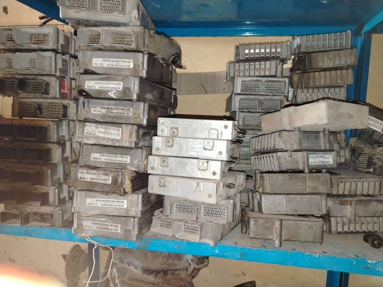 يوجد لدينا جميع لعقول لدوج كرفان وكلايزر للاستفسار *********** العنوان بغداد  طريق كركوك بغداد قرب مرور مال لحسينيه مال راشدبه
