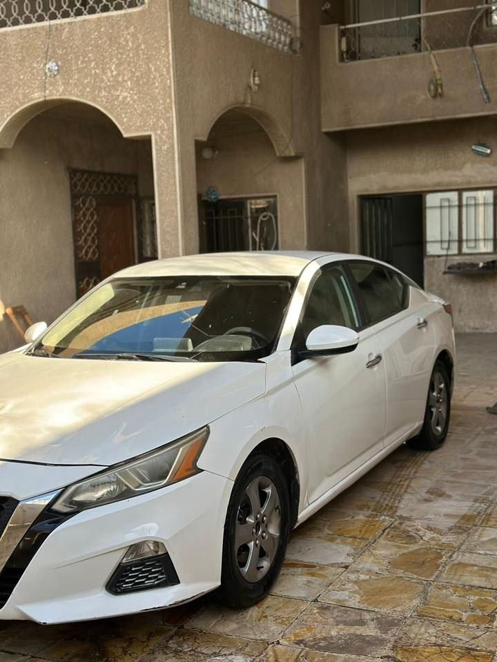 نيسان التما موديل 2020
موصفات  عاديه بصمه تشغيل عن بعد 
كراسي كهرباء 
وراد امريكي 
بيه 4 قطع صبغ 
حادثه مال امريكا فقط جاملغ 
عنوان بغداد 
***********
السعر 110 $
