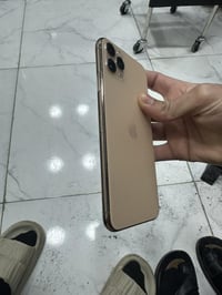 آيفون ١١ برو ماكس • بطارية ٧٨ • خلل بسيط