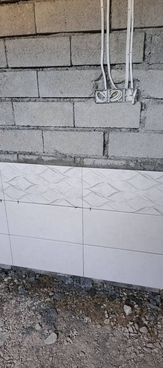 اسطه سراميك شغل دراجه اولى بسعر مناسب ***********
