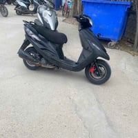 اخوان من رخصه الادمن المحترم دراجه ماكس ١٤٠  درجه نضيفه صارله يمي سنه ...