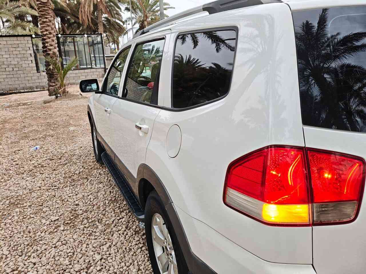 السلام عليكم ورحمه الله وبركاته 
كيا موهافي 
موديل 2010خليجي... فول ... كفاله عامه من الصبغ والتبديل 
رقم بغداد الدولي باسمي تحويل مباشر 
بصمه تشغيل..... بصمه ابواب شغاله
فور ويل 4/4
زراك لايت شغااال
كشنات جلد كهربائيه 
ارضيه جلد 
7 راكب 
3 قطع تبريد ثلج + تدفئه 
جنطه شفط 
مري شفط..قلاب 
ثلاجه 
حساس خلفي ..... دبل كامرا 2
تخم تاير جديد 
حداديه جديده  
مكينه وگير مكفولات 
فتحه سقف كهربائيه 
شاشه كبيره 
مانع انزلاق
مثبت سرعه 
السونار مرفق مع الصور 
السعر  138
مكاني حله 
***********
