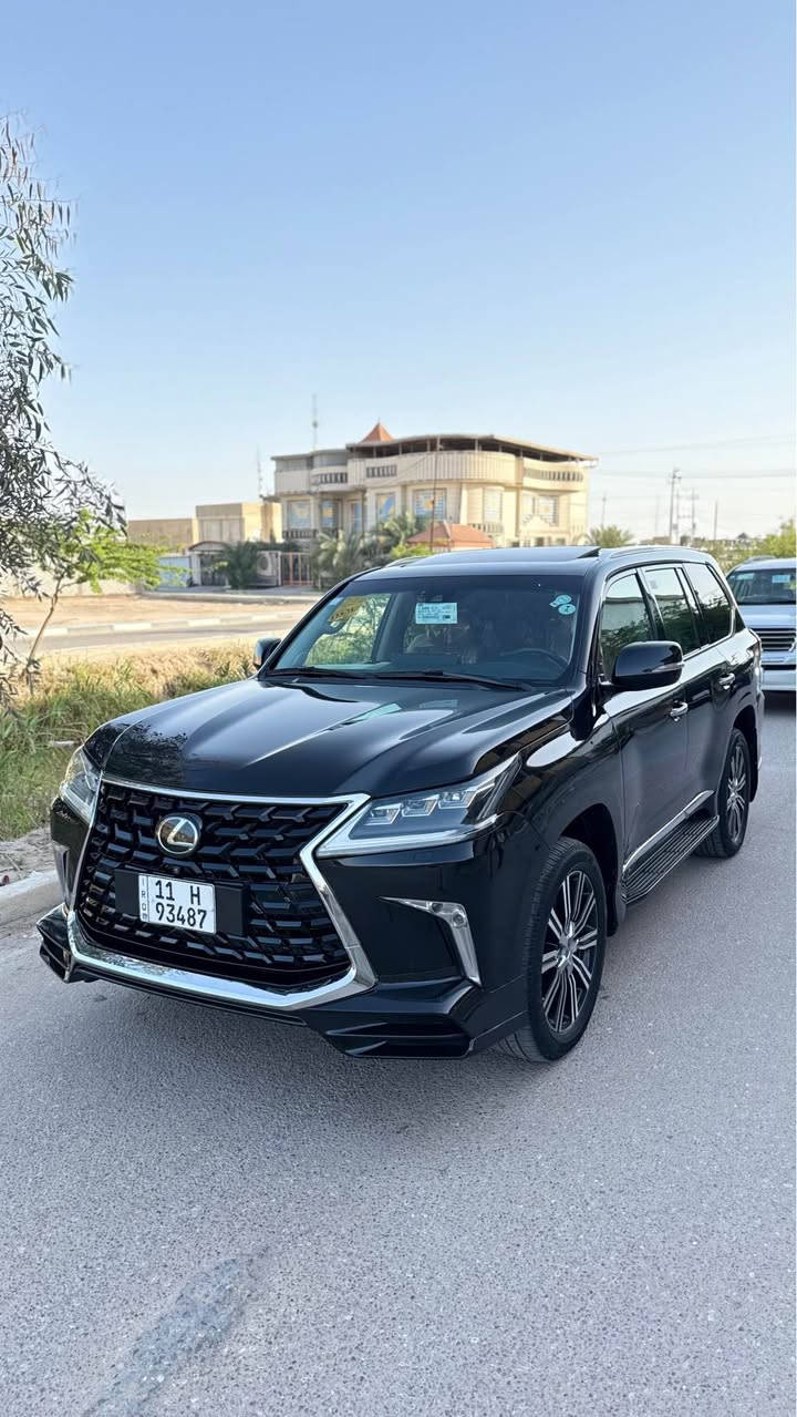 لكزز مديل 2016 كفاله عامه ما عدى طخه بسيطه باقيه ع وضعها السياره جديده كلش تخم تاير حدتديه تبريد مابيهه زلوغ لا رصعات جديده بمعنى الكلمه محرك كير شرط الكفاله من كلشي السعر 575 وبيهه مجال بسيط بيع او مراوس حسب القناعه 
بريميه سبورت فول الفول رقم بغداد مشروع وطني بسمنه تحويل ثاني يوم *********** عنوان السياره بصره قضاء المدينه المدينة, البصرة
