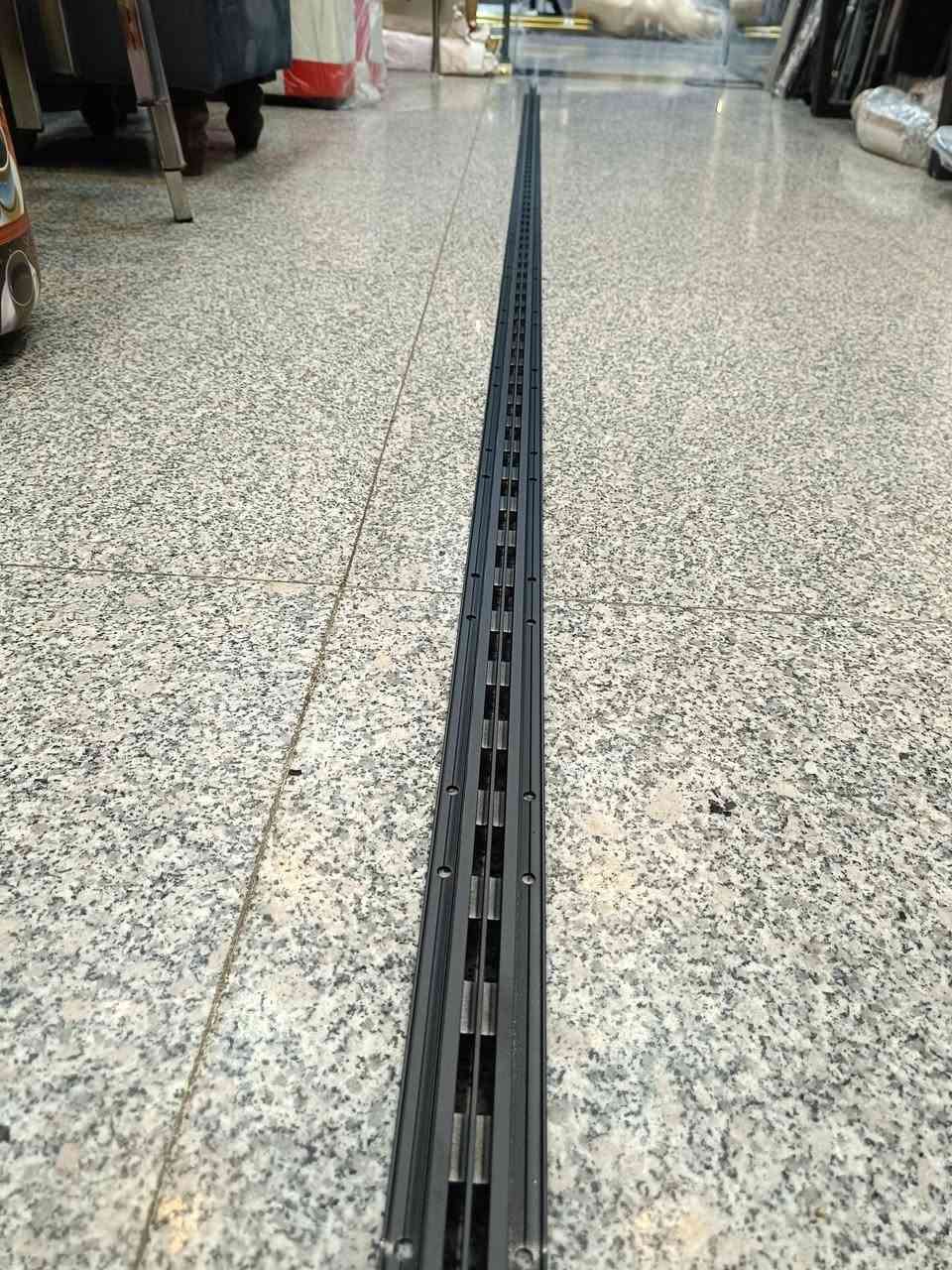 دیکۆری تورکی بەردەستە 

توڵ قیاسی ٣ مەتر 

قۆڵی رەفە قیاس ٣٠ سم

قاعیدەی ٥سم بە ٦٠ سم 

قاعیدە ی ٣٠ سم بە ٦٠ سم 

قۆڵی هەڵواسین ٢٠ سم ٢٥ سم ٣٠ سم 

ناونیشان سلیمانی شەقامی مەولەوی تەلاری سیروانی نوێ نهۆمی دووەم


**إذا كنت صاحب هذا الإعلان وتريد حذفه لأي سبب، رجاءا أرسل رسالة إلى الدعم الفني**